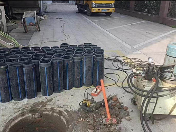 通渭PE置换管厂家 DN315置换管 非开挖管短管置换